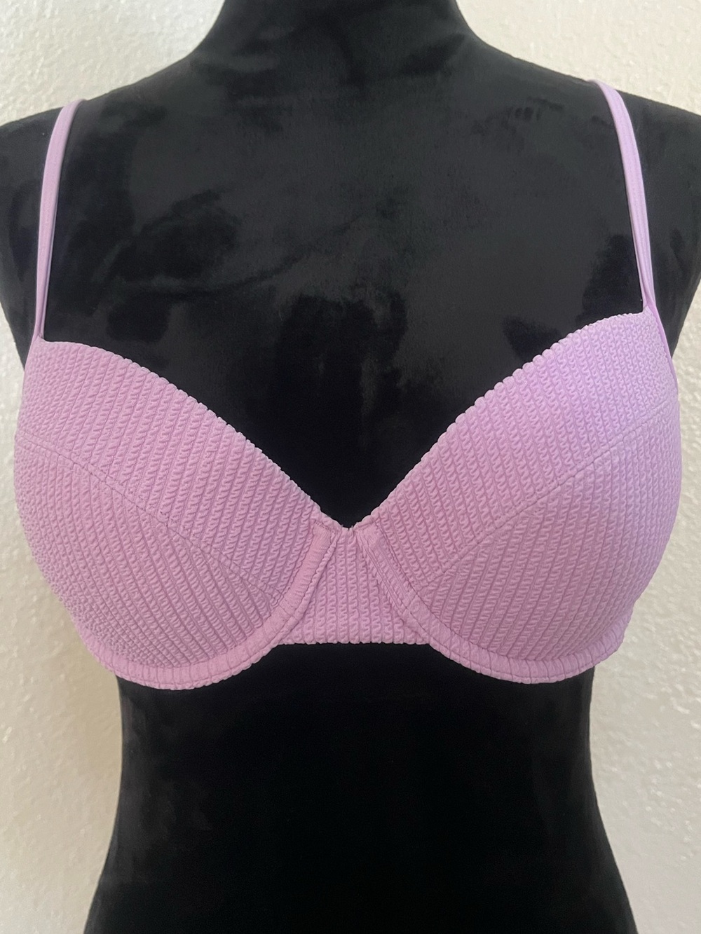 PINK Victoria's Secret Light Lavender Textured Underwire Swim Bra